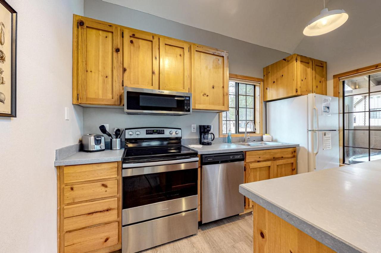 Circle 4 Ranch 25 | Discover Sunriver Bagian luar foto