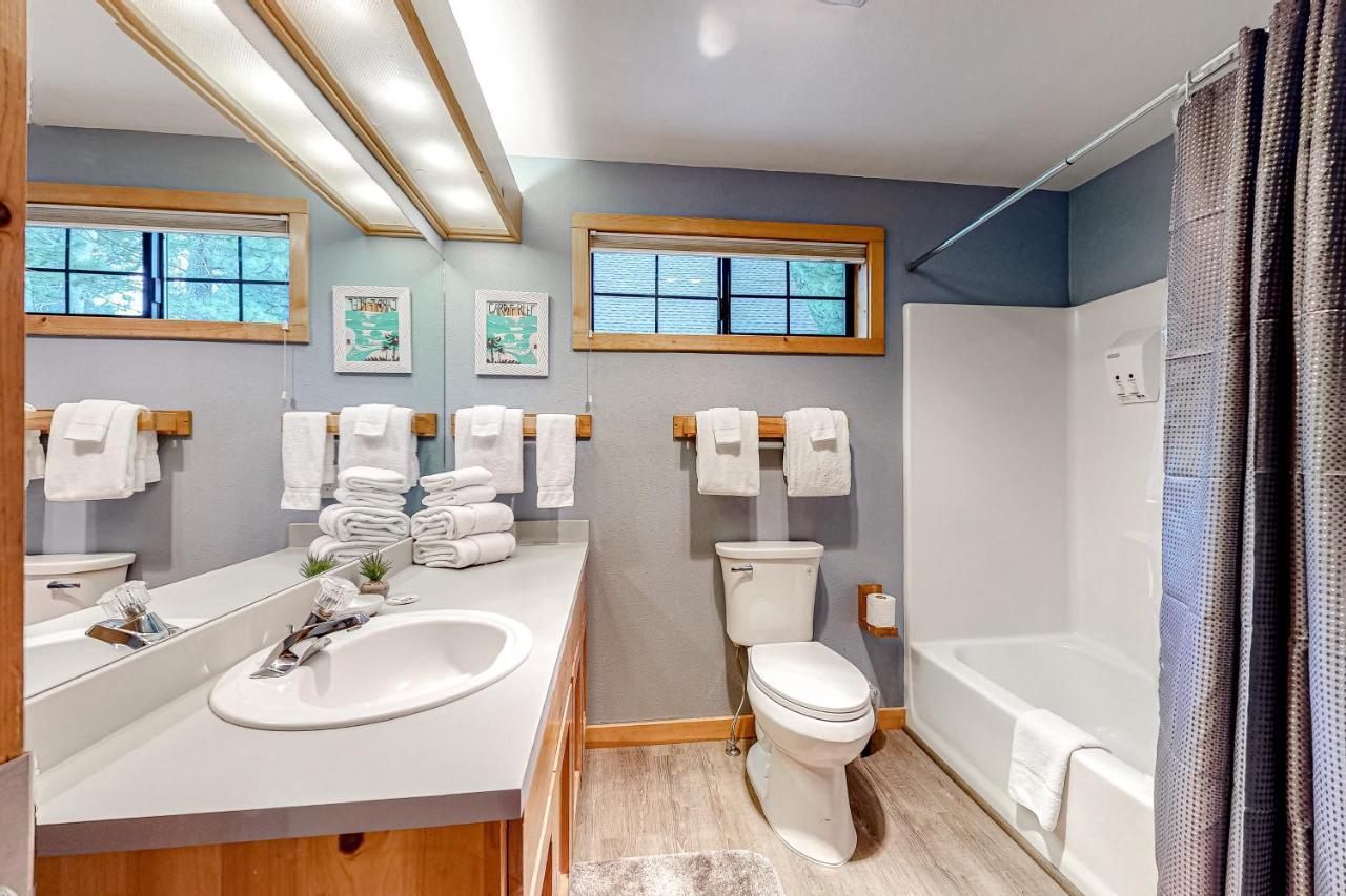 Circle 4 Ranch 25 | Discover Sunriver Bagian luar foto