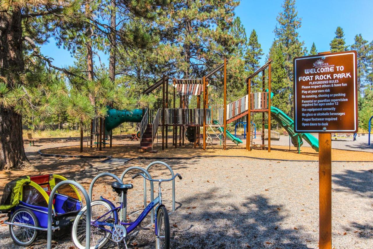 Circle 4 Ranch 25 | Discover Sunriver Bagian luar foto