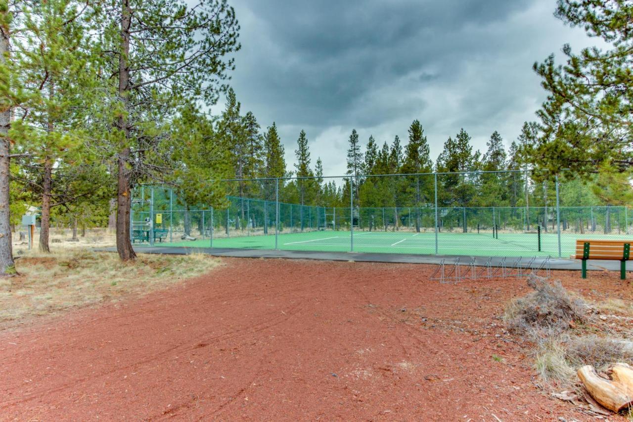 Circle 4 Ranch 25 | Discover Sunriver Bagian luar foto