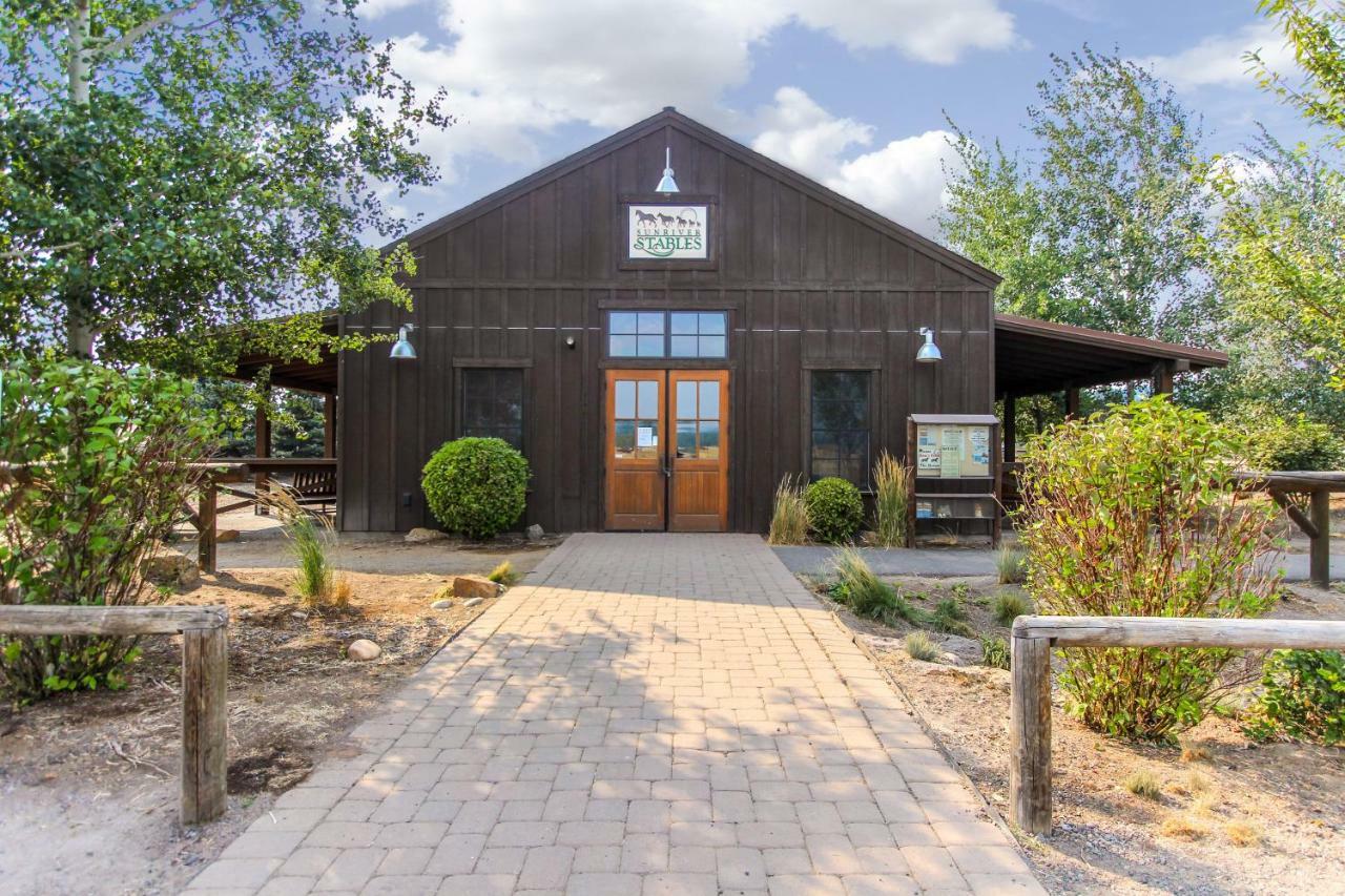 Circle 4 Ranch 25 | Discover Sunriver Bagian luar foto