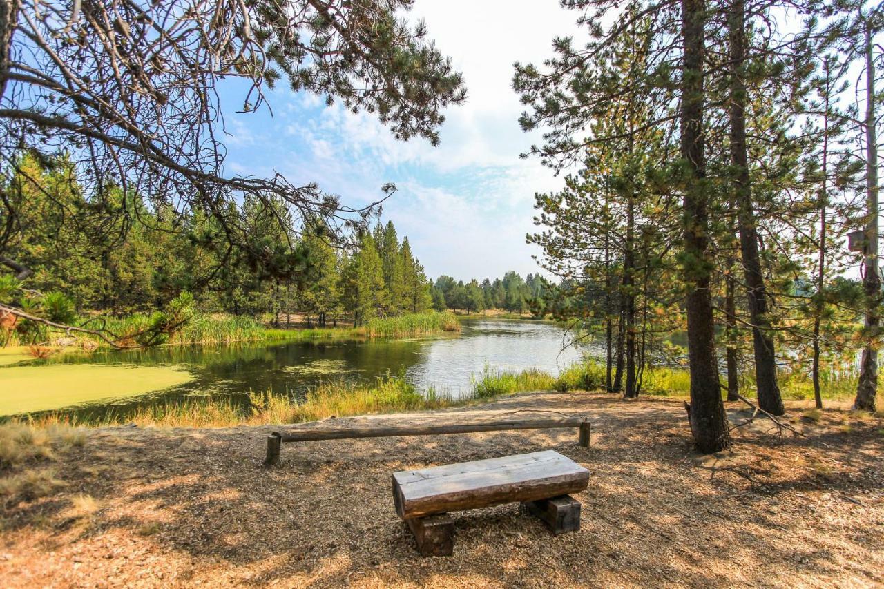 Circle 4 Ranch 25 | Discover Sunriver Bagian luar foto